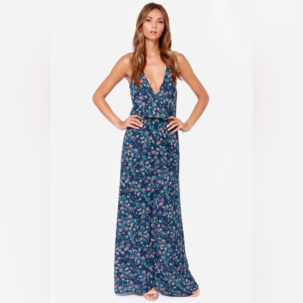 Lulu’s Country Lane Blue Floral Print Maxi Dress